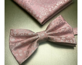 Floral Dusty Rose Pink Men's Pretied Bow Tie and Pocket Square Set Formal Wedding Prom