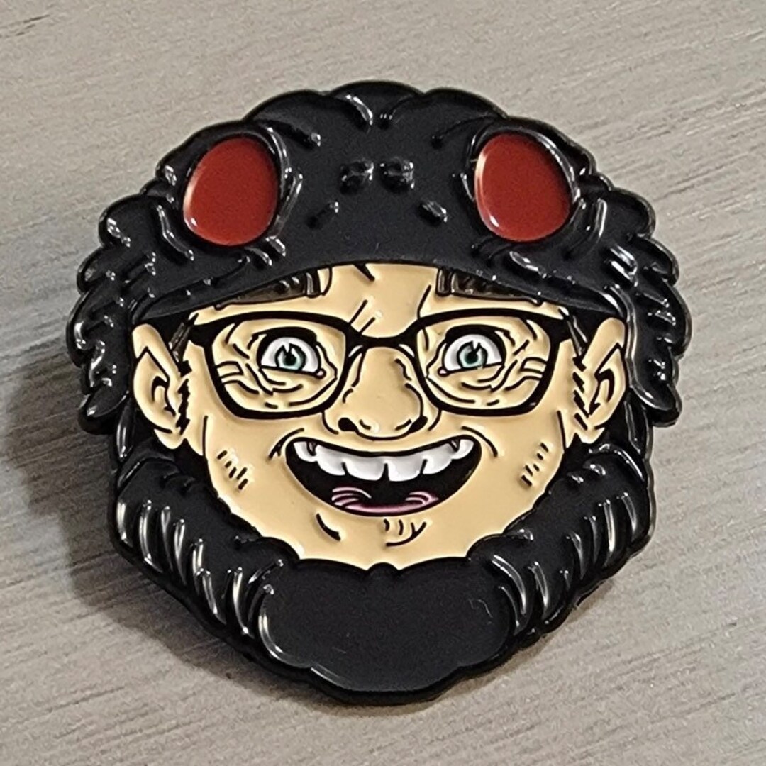 Carpetbagger Mothman Head 1.5 Inch Pin Etsy