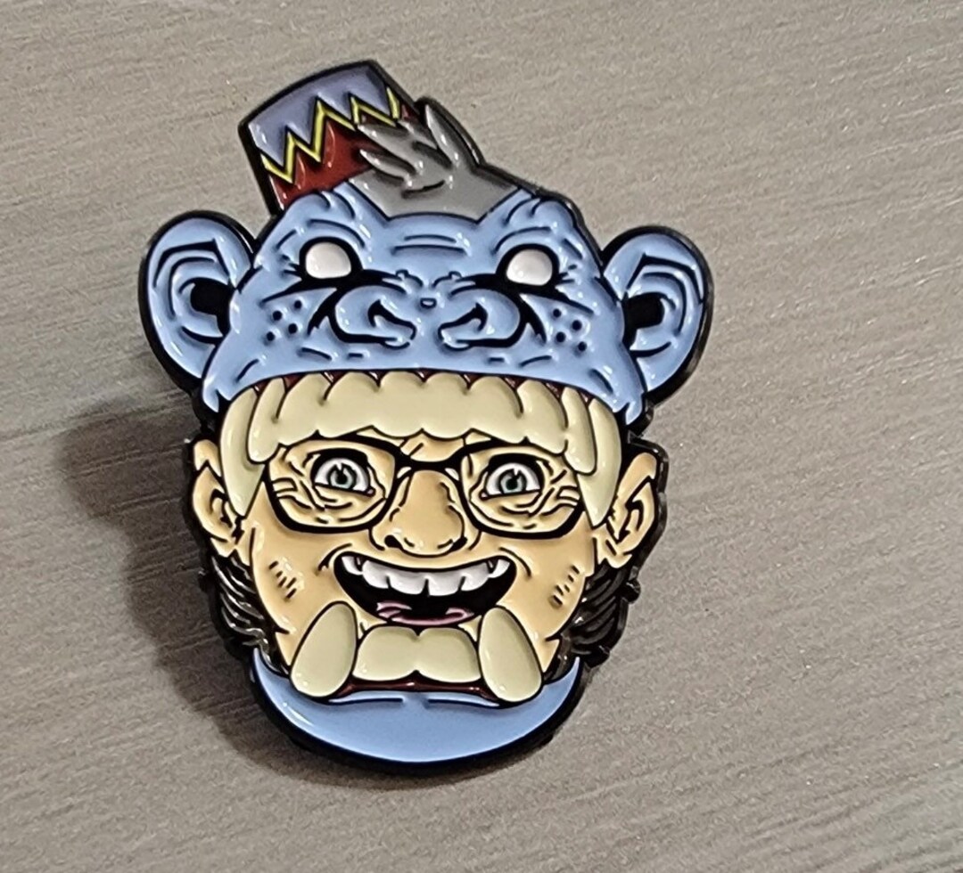 Carpetbagger Flying Monkey Head 1.5 Inch Pin Etsy