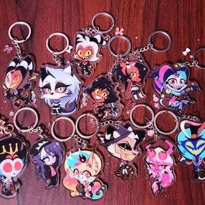 Helluva Boss akrylnyckelringar 2,5 tum dubbelsidiga dubbelkartongade söta Chibi-berlocker unik design för att anpassa nycklar