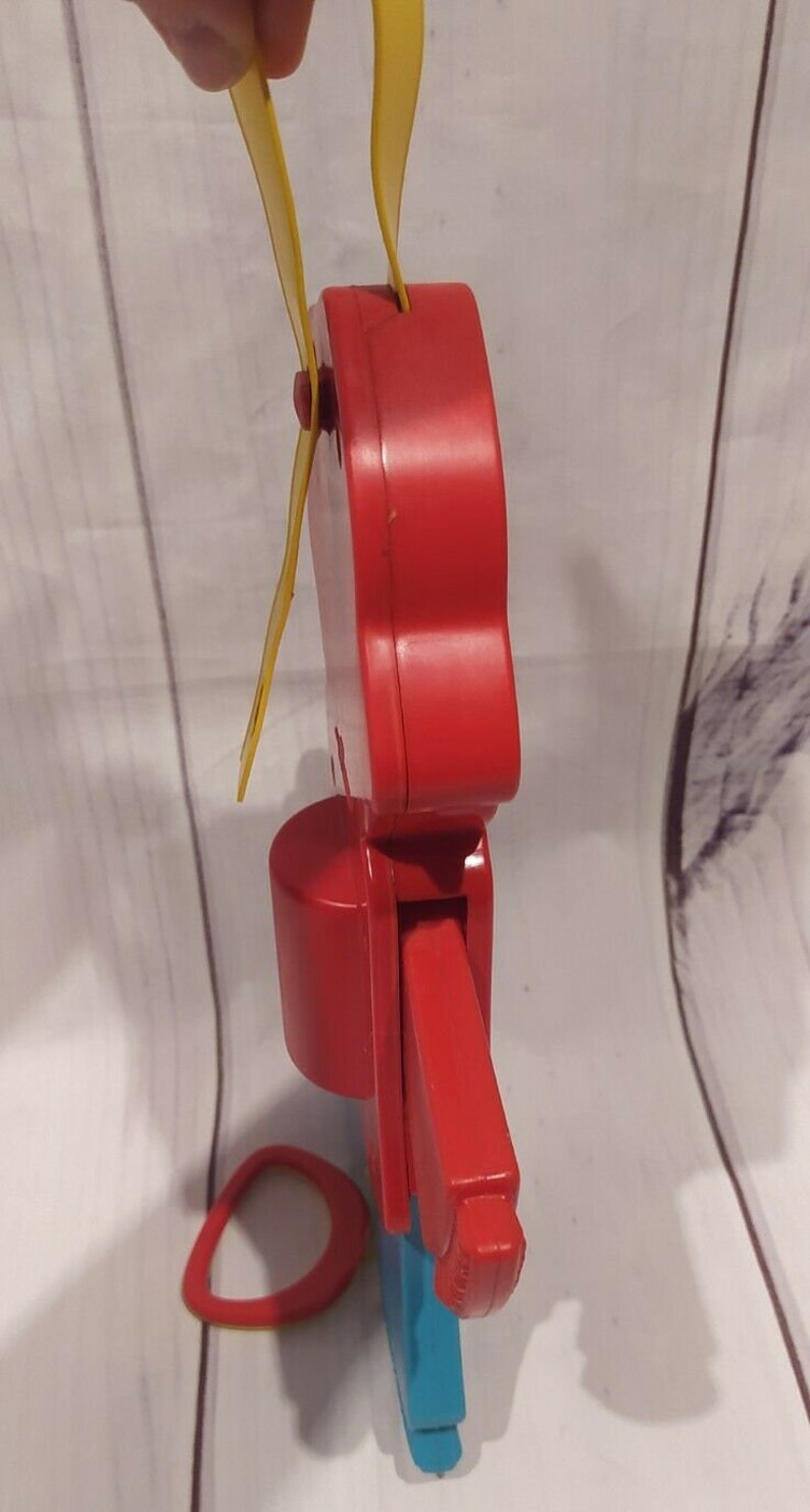 1978 Fisherprice Scarecrow Pullstring Squeaking Baby Crib Toy Vintage