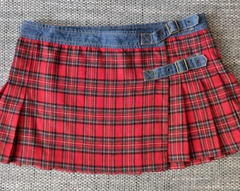 Y2K Lee Cooper Sz 31 Skirt Vintage Plaid Pleated Micro Mini School Red Punk