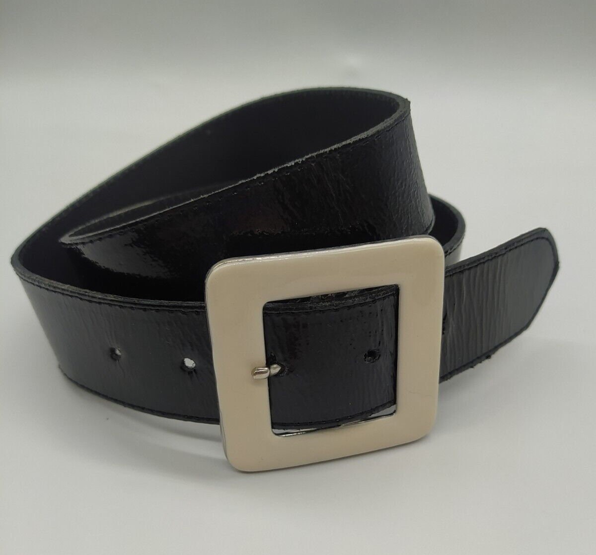 Vintage French designer Black leather Vanchetta Belt Size 38 6/8 US Vintage GIANNI VERSACE Black SIlver Belt Size 110/44 DBX  main image 4