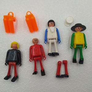 Vintage Lot of Play Big 1970&#39;s Figures people plastic toys