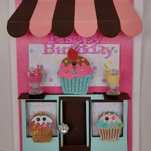 Carte d'anniversaire/pour une occasion spéciale personnalisée faite main de petits gâteaux et de milkshakes
