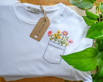 Hand-embroidered t-shirt/ Customized T-Shirt / Flower's T-shirt / Embroidered tshirt