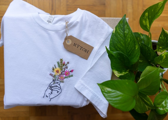 Hand-embroidered T-shirt/ Customized T-shirt / Made in Italy / Flower's T- shirt / Embroidered Tshirt -  Israel