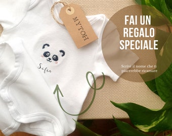 Mytoh Body personnalisé Brodé à la main 100% coton. Modèle et nom Panda. Personnalisez votre