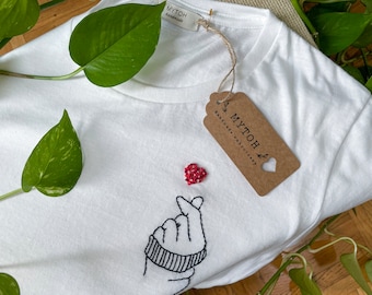 Hand-embroidered t-shirt/ Customized T-Shirt / Made in Italy / Love / Embroidered tshirt / Valentine's Day
