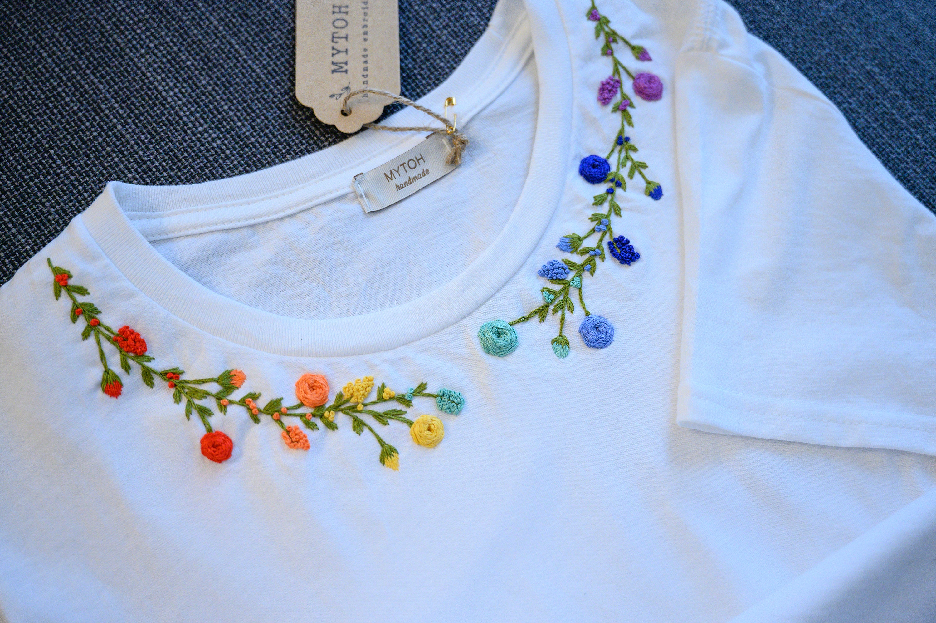 Hand-embroidered T-shirt/ Customized T-shirt / Made in Italy / Flower's T- shirt / Embroidered Tshirt - Etsy