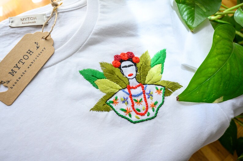 Frida Kahlo shirt / Hand-embroidered t-shirt/ Customized T-Shirt / Frida Kahlo /Embroidered tshirt image 2