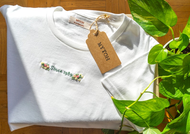 Hand-embroidered T-shirt/ Customized T-shirt / T-shirt Since / - Etsy