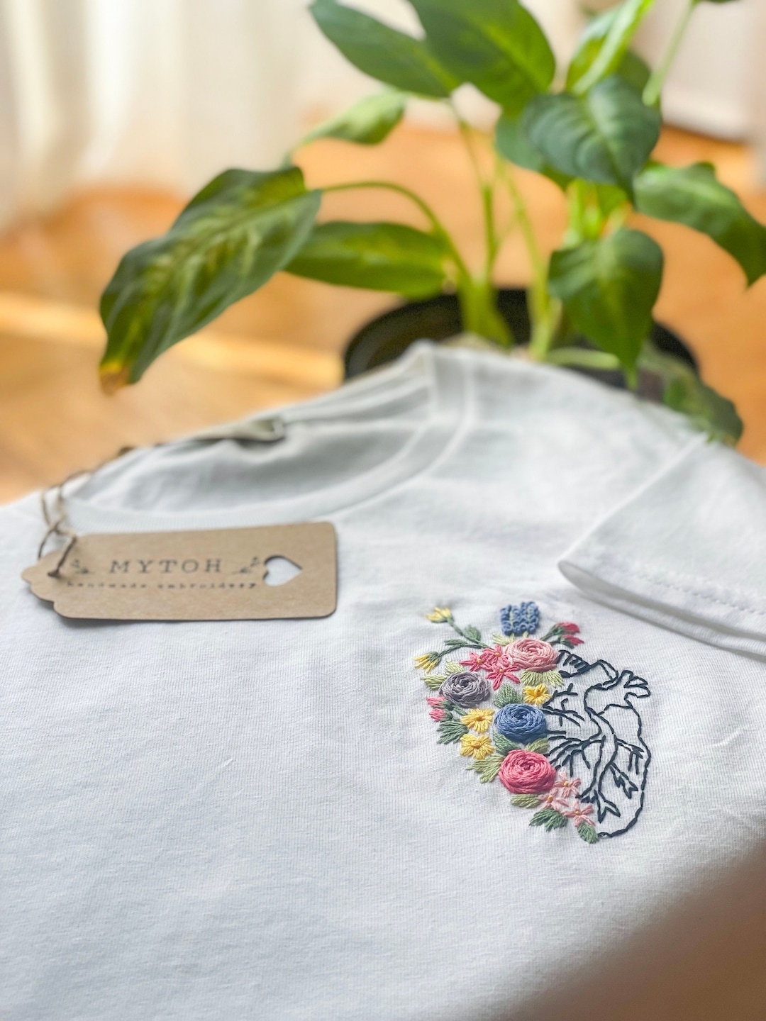 Women Summer Artsy Heart Embroidery 100%Cotton Shirt main image 1