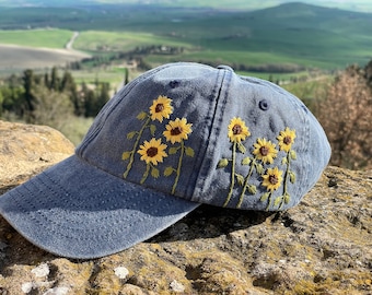 Custom Hand Embroidered Vintage Style Baseball cap / Floral baseball cap / Sunflower baseball cap / Botanical baseball cap / Washed Denim