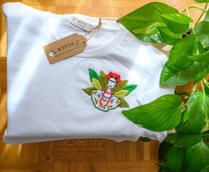 Frida Kahlo shirt / Hand-embroidered t-shirt/ Customized T-Shirt / Frida Kahlo /Embroidered tshirt image 1