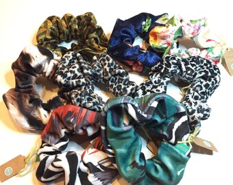 Scrunchie velvet in diverse kleuren en prints