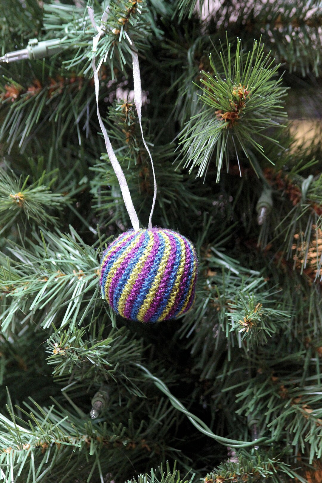 Knit Christmas Ball Ornament Etsy