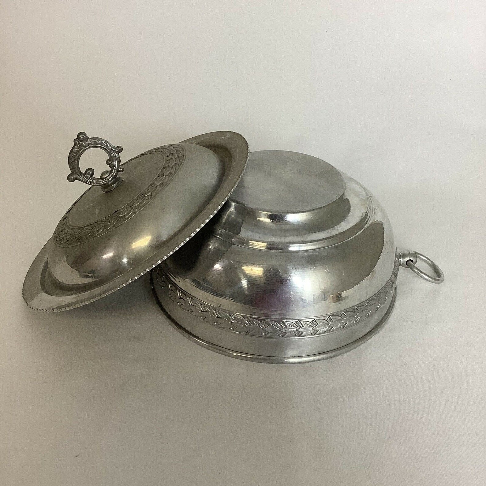 Vintage Aluminum Hammered Serving Bowl With Lid Ornate Leaves Etsy