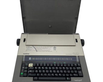 Brother AX-20 Portable Electronic Typewriter Word Out Spell Check Word Processor