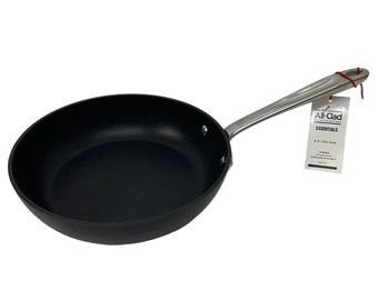 All-Clad Essentials 8.5 in Hard Anodized Non-Stick Fry Pan Omelette Skillet