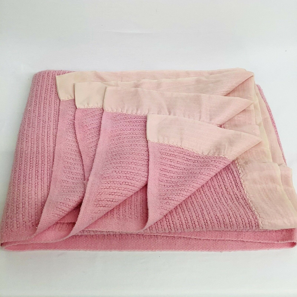 Pink 100 Acrylic Thermal Waffle Weave Satin Trim Blanket Etsy