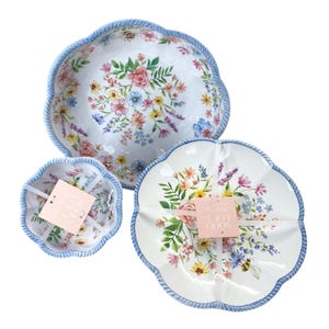Soho Loft Floral Scalloped Melamine Plates & Bowls Dinnerware Set Garden Spring