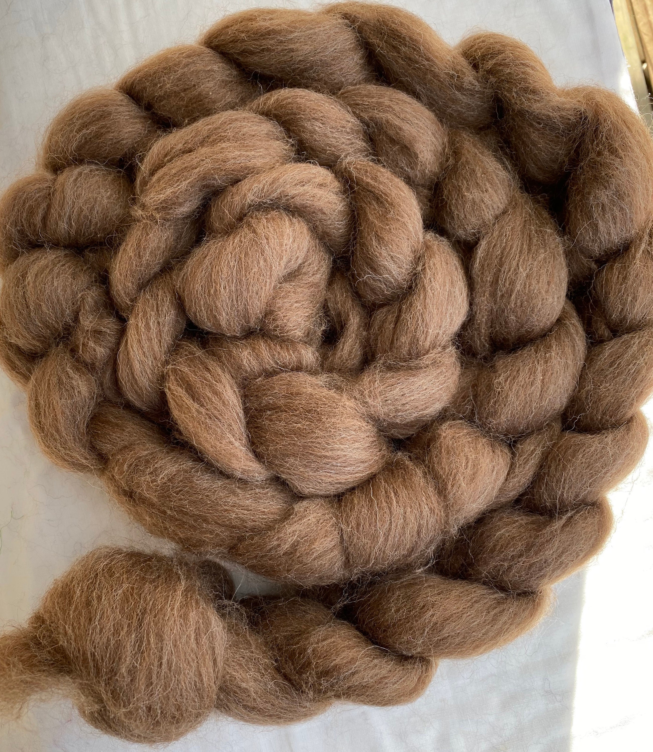 Revolution Fibers Corriedale Wool Roving 1 lb (16 Ounces) for Spinning, Soft Chunky Jumbo Yarn for Arm Knitting Blanket