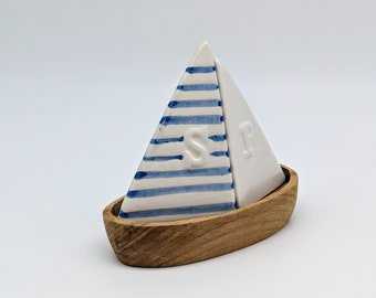 Salt pepper shaker set sailboat maritime