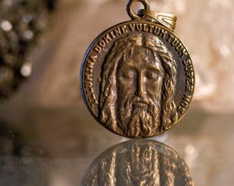Holy Face of Jesus Medal Bronze.