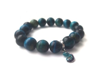 Deep Blue Tiger's Eye Bracelet with Chameleon Charm Gender-Neutral Accessory