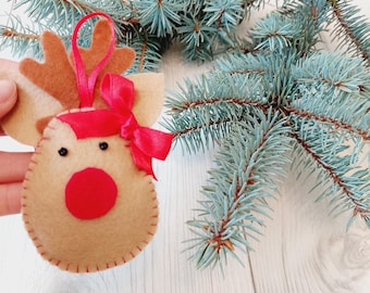Adorno navideño de fieltro de Rodolfo el Reno: decoración navideña cosida a mano.