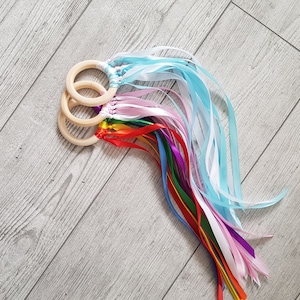 Montessori Hand Kite Rainbow Colours Waldorf Toys Wind Wand Wooden Ring Sensory Ribbon Gift for Kids Baby sensory toy Wedding Favor