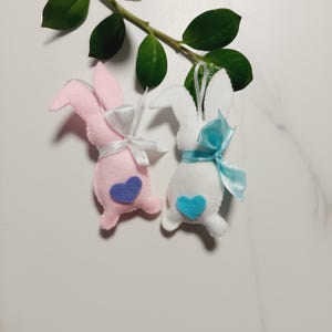Easter peeps Easter bunnies Spring ornaments Easter rabbits Felt bunnies Pastel color bunnies Hearts bunnies decor