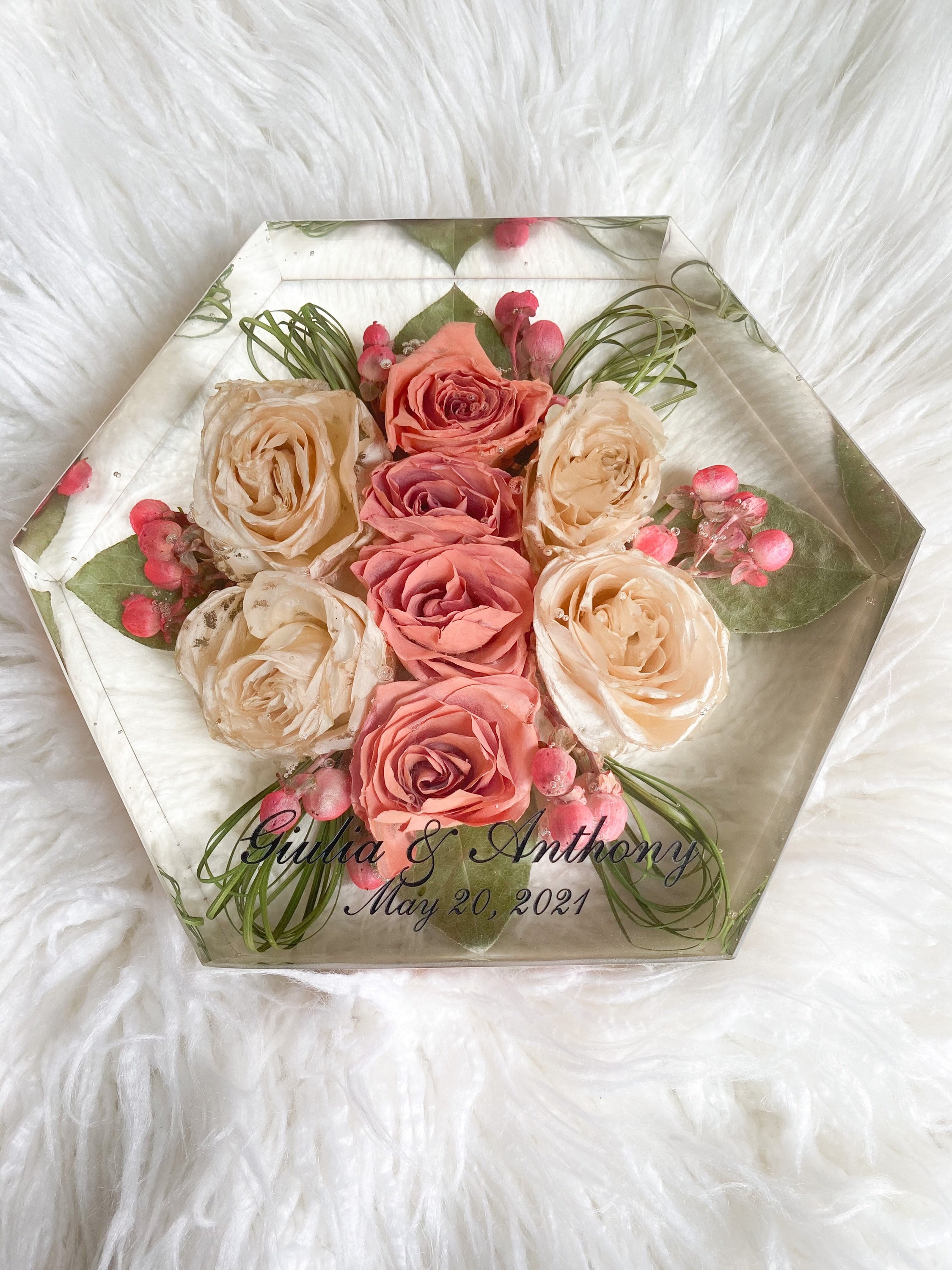 9 Hexagon Custom Engraved Bridal Bouquet Preservation, Floral Bouquet  Preservation in a Resin Block, Wedding Bouquet Keepsake 