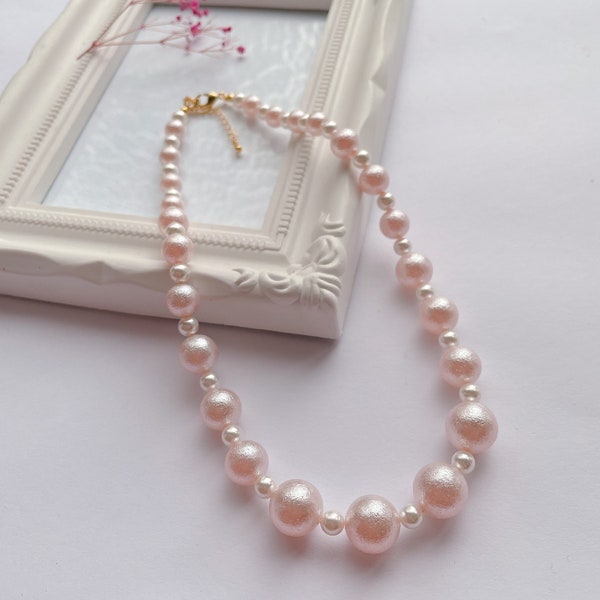 Pink and white necklace.gorgeous necklace.wedding.bridesmaid.