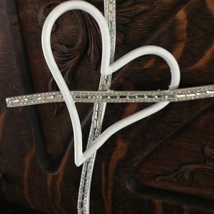 Chic Cross, white iron, heart, lots of rhinestones, 4044