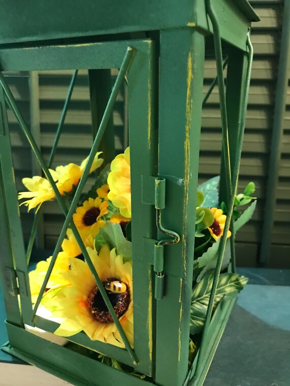 Green Distressed, Lantern, Lighted, REDUCED, Sunflowers, Lighting