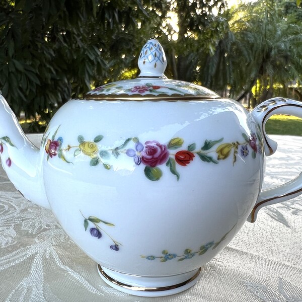 Victoria Albert Museum Teapot Etsy