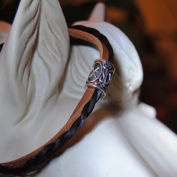bracelet crin de cheval avec perle runes viking