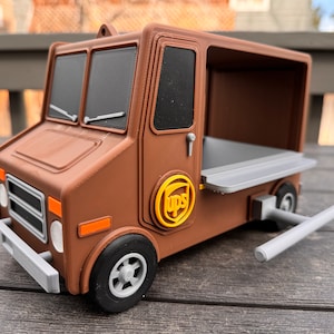 Comedero para pájaros / Camión de UPS / Impreso en 3D