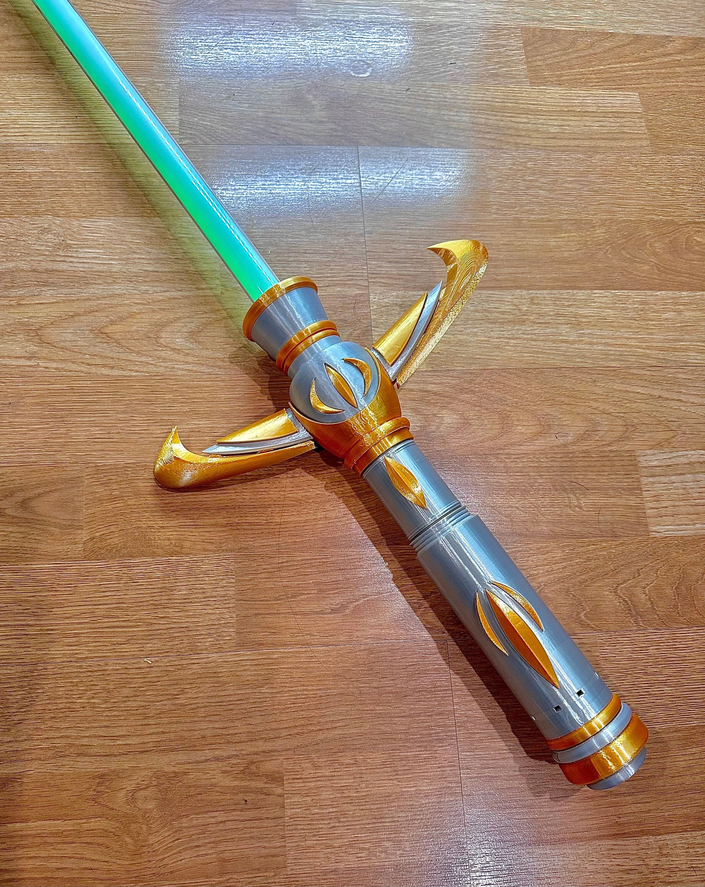 Savi Scrap | Avar Kriss' Lightsaber From the High Republic | No