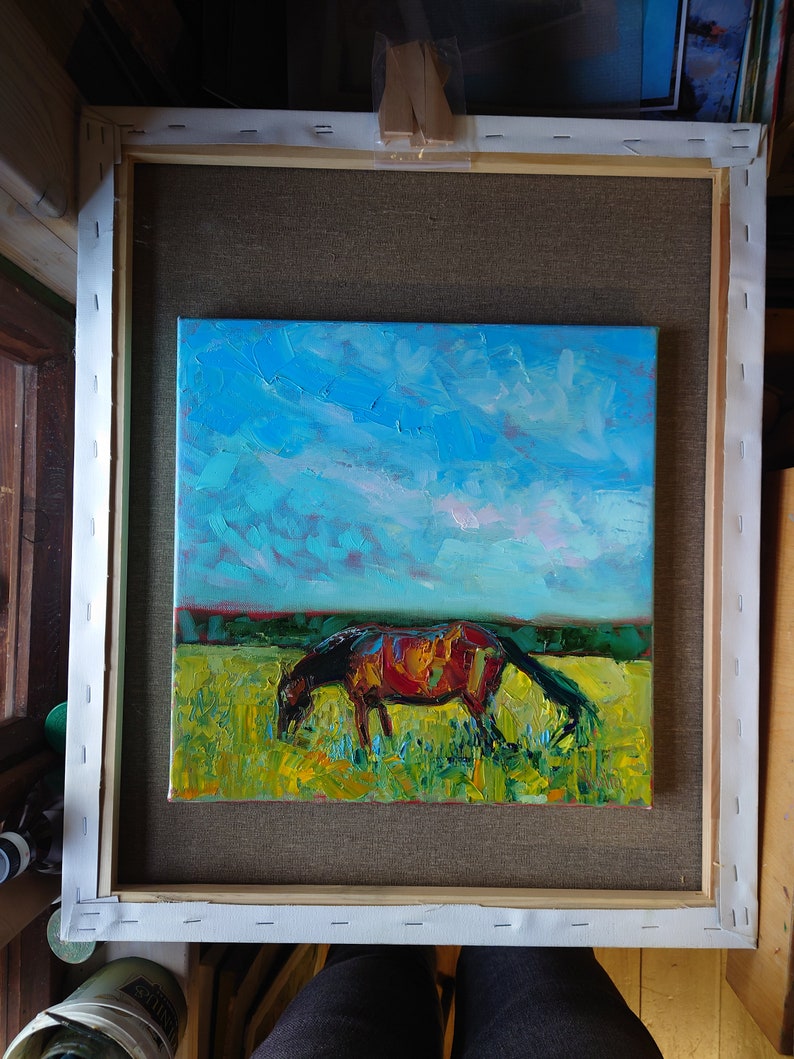 Original horse painting, palette knife oil painting, Horse grazing, Countryside painting image 10