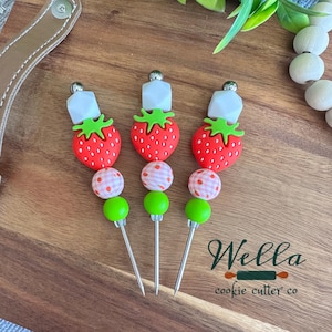 Herramienta de trazado con temática de fresa para decorar galletas