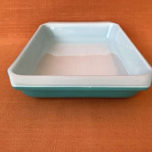 1950s Pyrex Snowflake space saver in turquoise, vintage Pyrex turquoise Snowflake, 1950s Pyrex Gaiety turquoise shallow spacesaver image 3