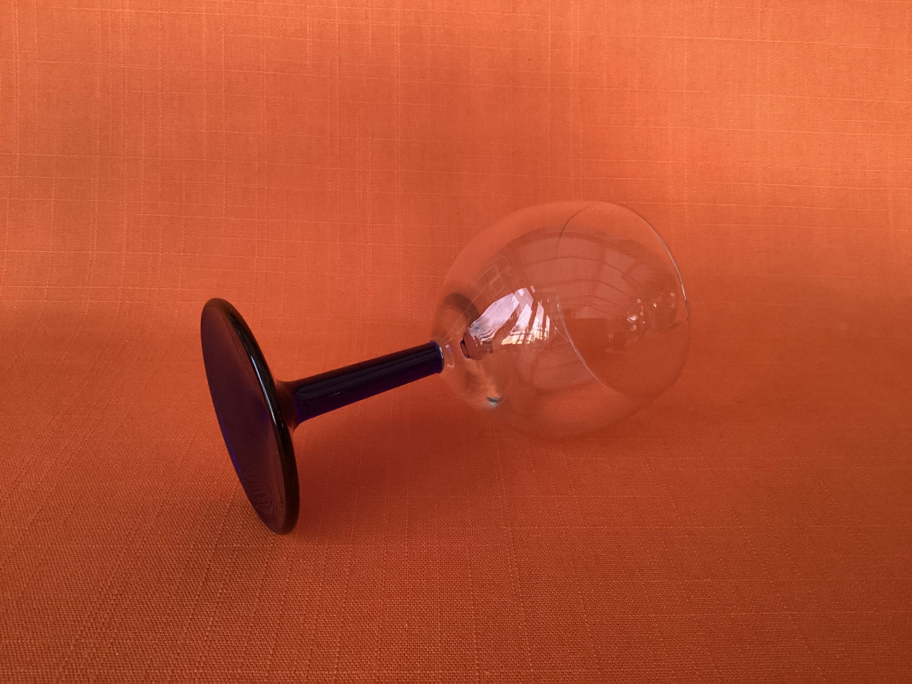 Lovely Set of 4 Luminarc Wine Glasses With Cobalt Blue Stems Etsy UK