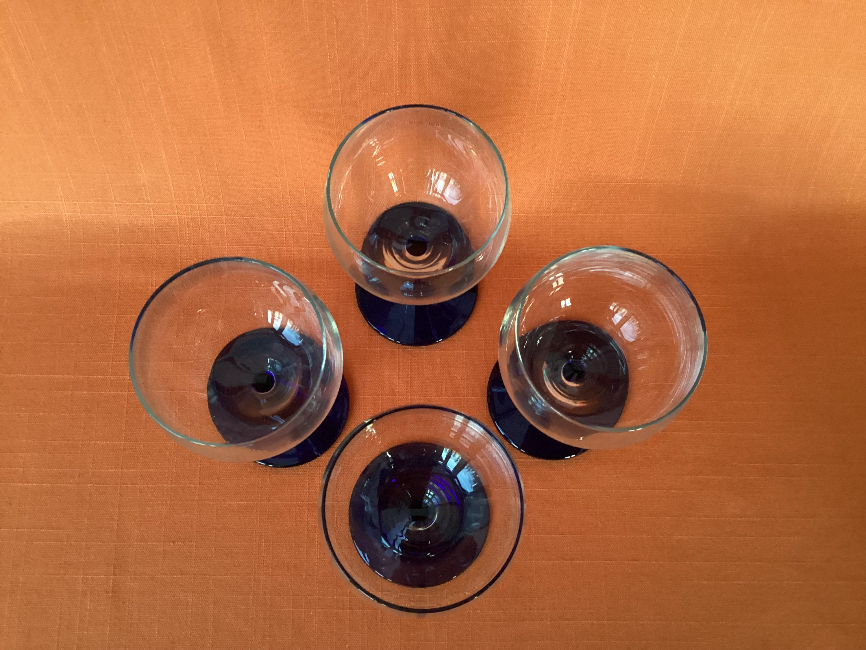 Lovely Set of 4 Luminarc Wine Glasses With Cobalt Blue Stems Etsy UK