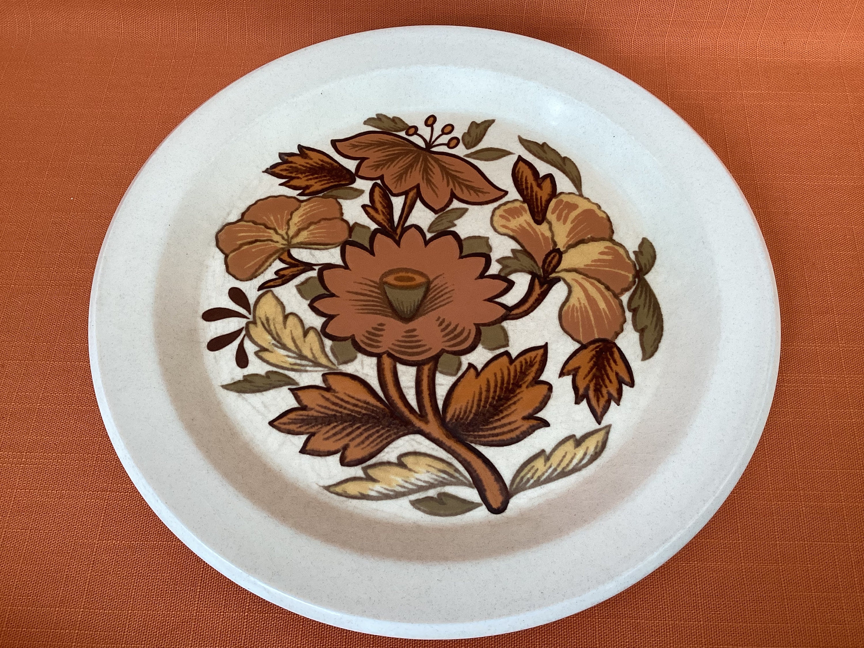 Royal Worcester Palissy Kismet Dinner Plates - 1970s Retro Floral