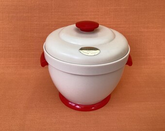 Vintage Thermos Ice Bucket: Cream Bakelite Art Deco Barware
