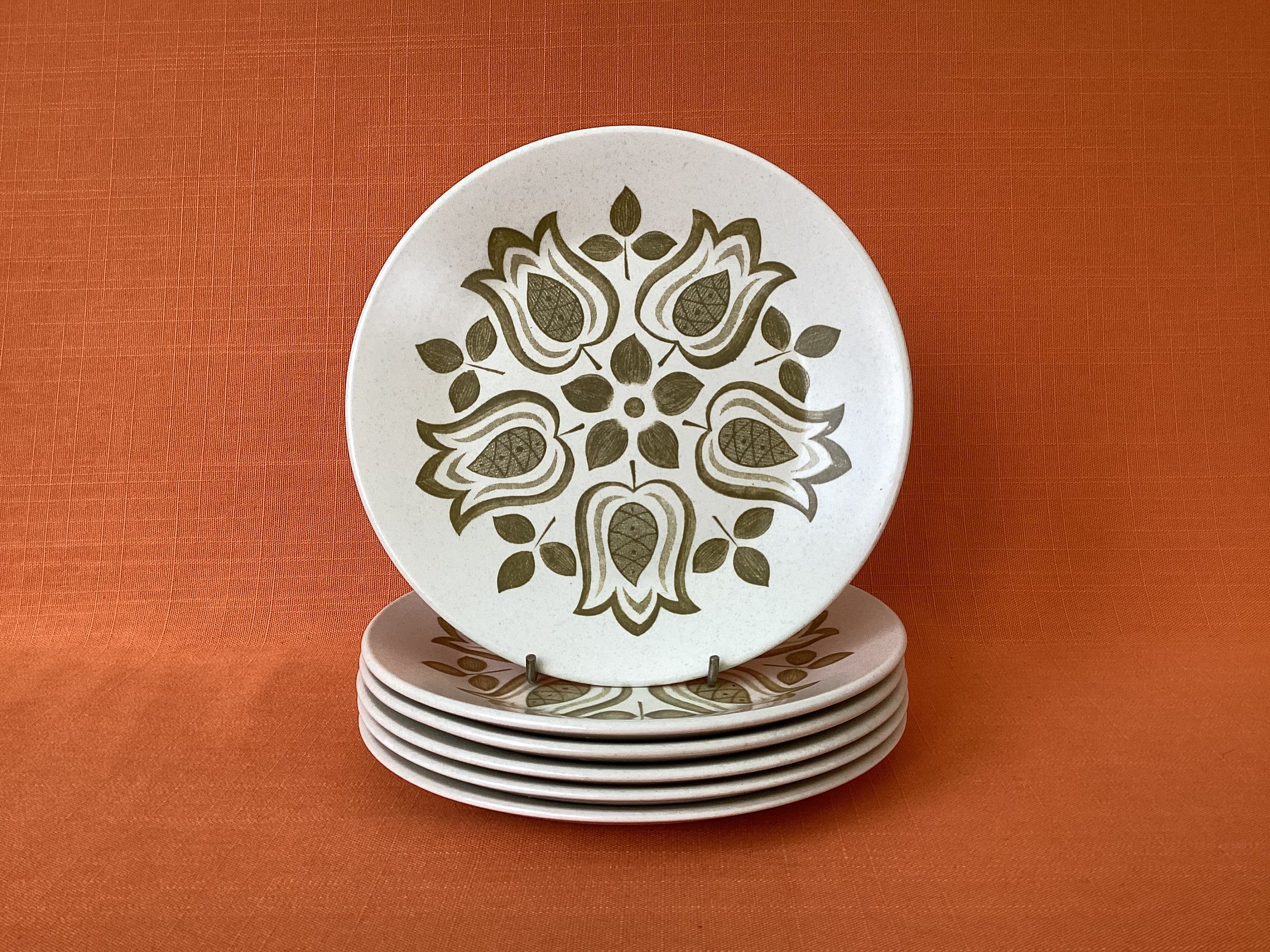J&G Meakin Maidstone Tulip Time Side Plates: 1960s Studio Pottery