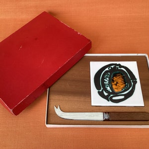 1970s cheese board and knife, retro wooden cheese board with ceramic tile and stainless steel knife, in original box, mid-century design